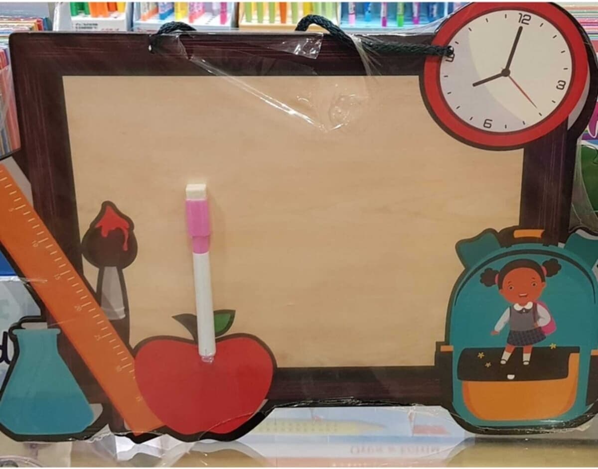 Kamer Kare Şekilli Yazı Tahtası Kar1021