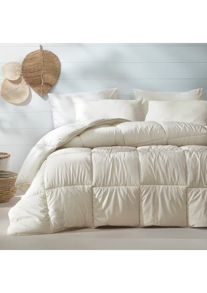 Yataş Macaron Yastık Seti ve Çift Kişilik Mikrofiber Yorgan Krem - 195 x 215 cm