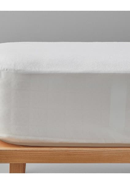 English Home Comfort Pamuklu Sıvı Geçirmez Çift Kişilik Alez 180X200 + 30 cm Beyaz