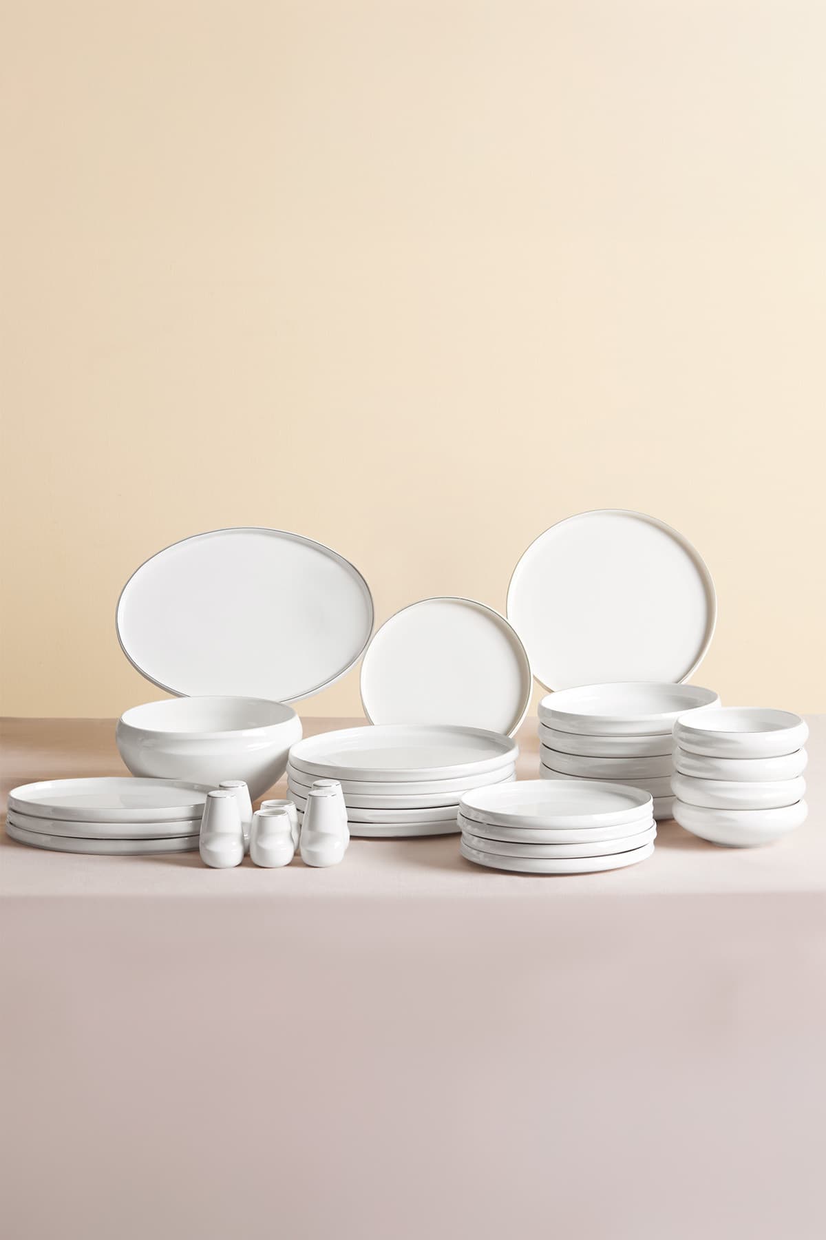 Karaca Red Carpet Collection Streamline Sunset Platin 59 Parça 12 Kişilik Yemek Takımı