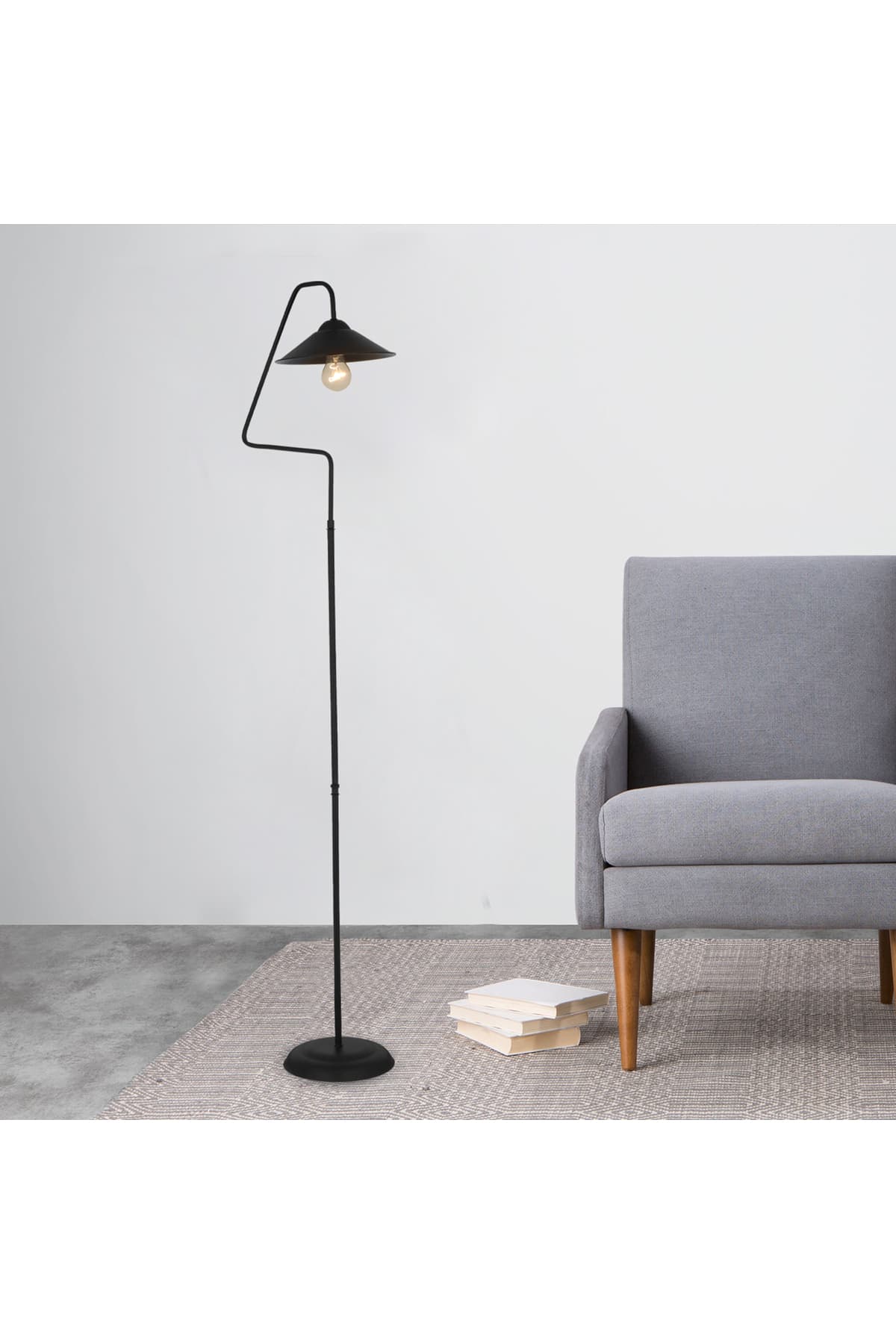 Apliqa Helga Siyah Modern Tasarım Retro Metal Lambader