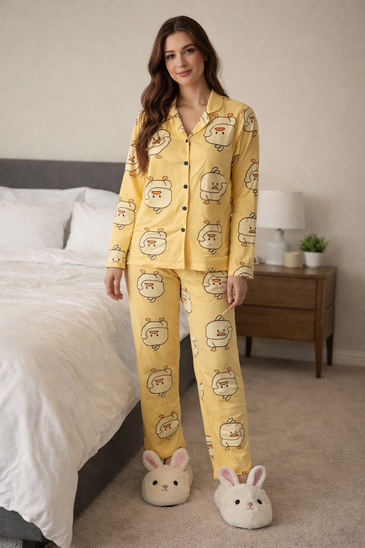 Melff Kadın Sarı Renk Düğmeli Civciv Temalı Yumuşak Kumaş Pijama Takımı
