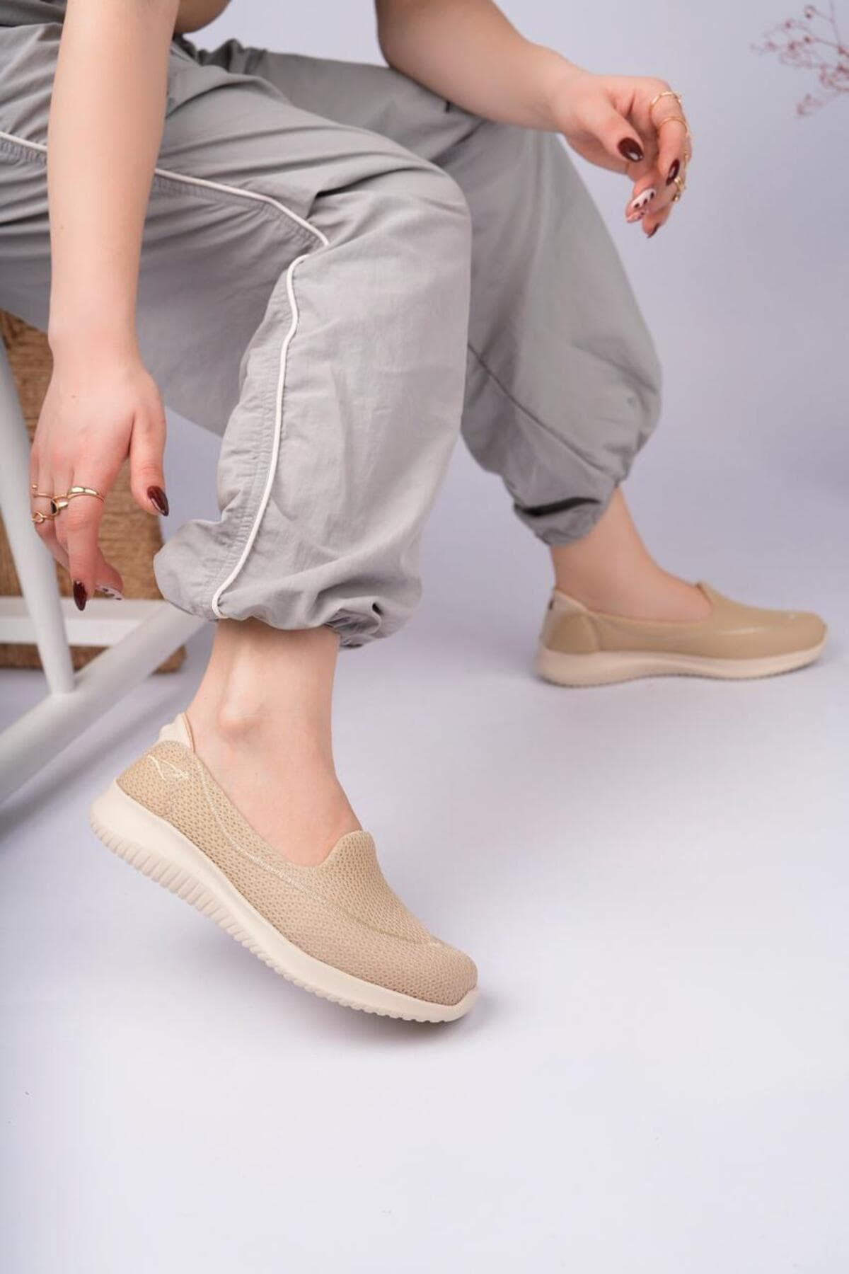 ROSETTE Kadın Krem Full Ortopedik Şeker Hastalarına Uygun Günlük Kullanım Yürüyüş Sneakers Ayakkabı