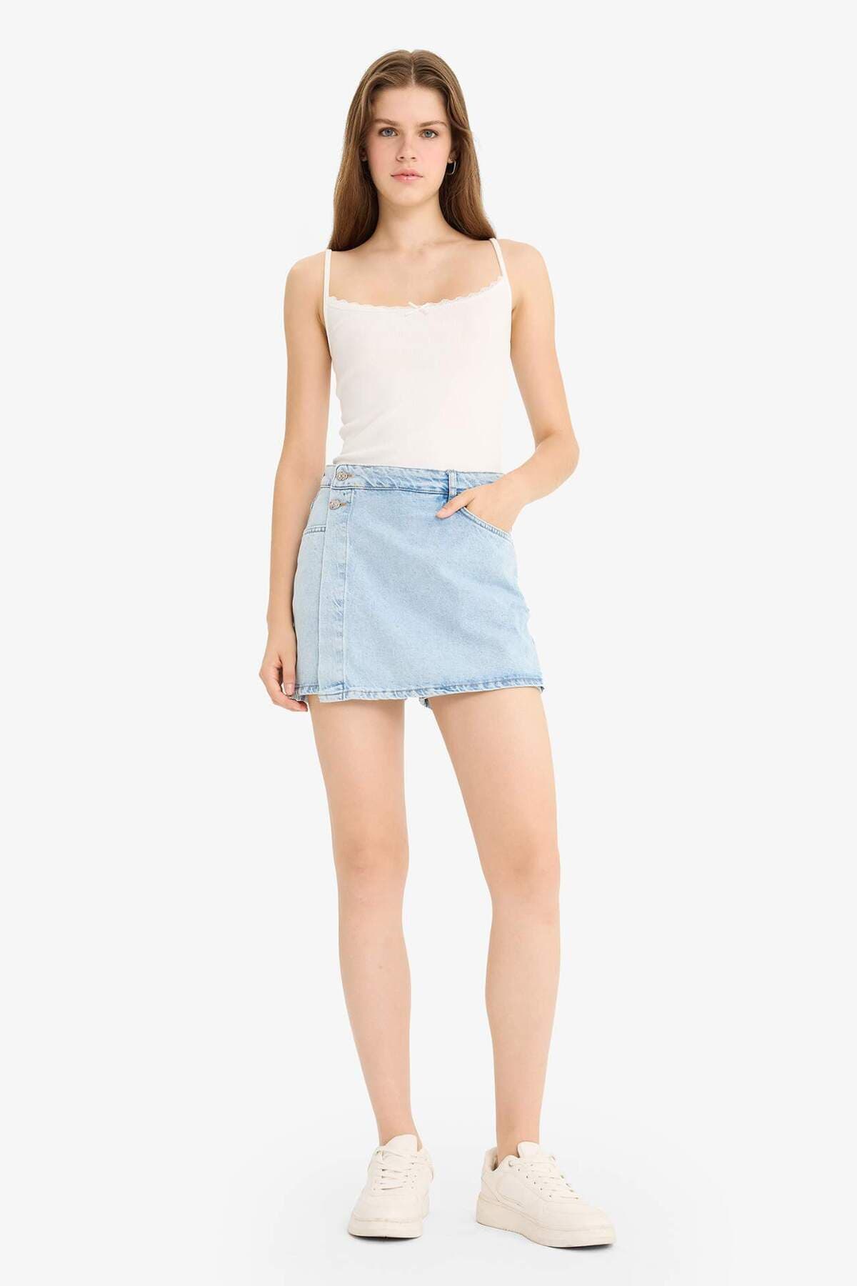 Defacto %100 Pamuk Yüksek Bel Cepli Mini Jean Şort Etek E4697AX25SM