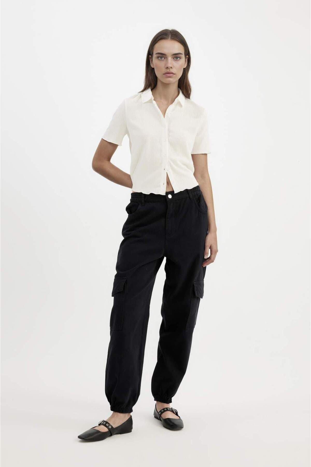Defacto Jogger Fit Gabardin Kumaş Normal Bel Basıc Kargo Cepli Pantolon B0454AX23AU