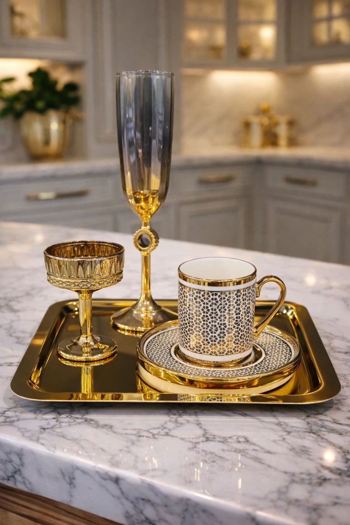 isra kristal Gold Kahve Sunum Seti – Gold Kahve Fincanı, Lokumluk, Kahve Yanı ve Tepsi - Lüks Kahve Seti
