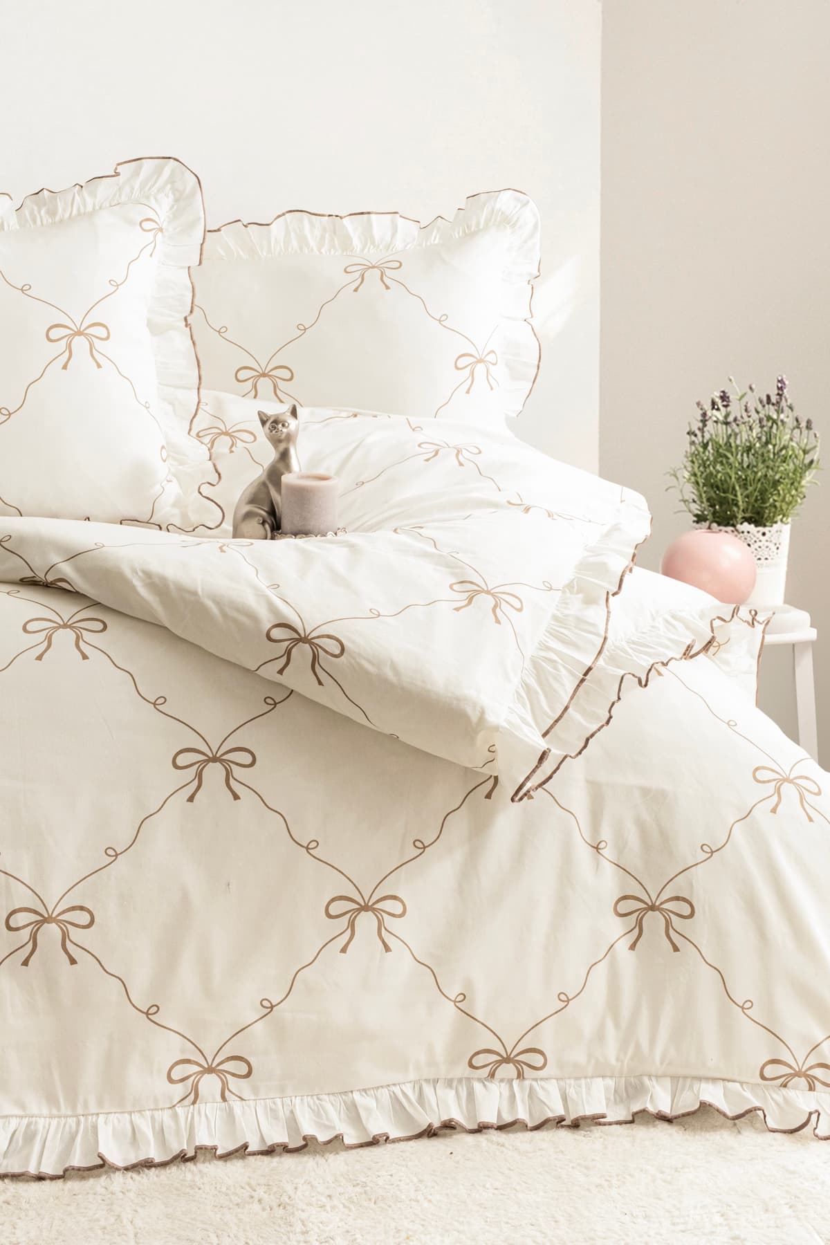 DB DANLA BALDİ Home Collection Çift Kişilik Nevresim Seti %100 Pamuklu FİYONKLU Süs Overloklu Fırfırlı