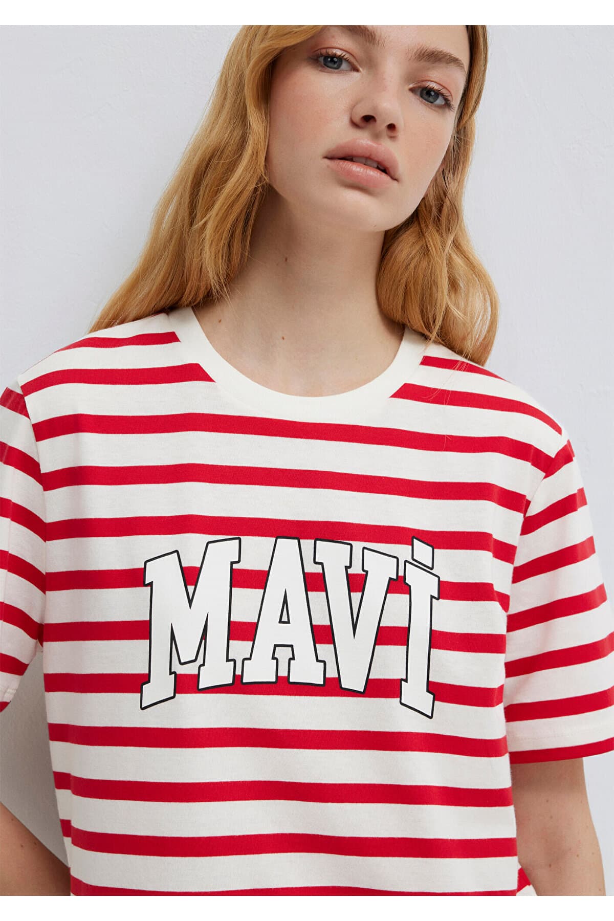 Mavi Logo Baskılı Kırmızı Çizgili Tişört Regular Fit / Normal Kesim 1611360-84475