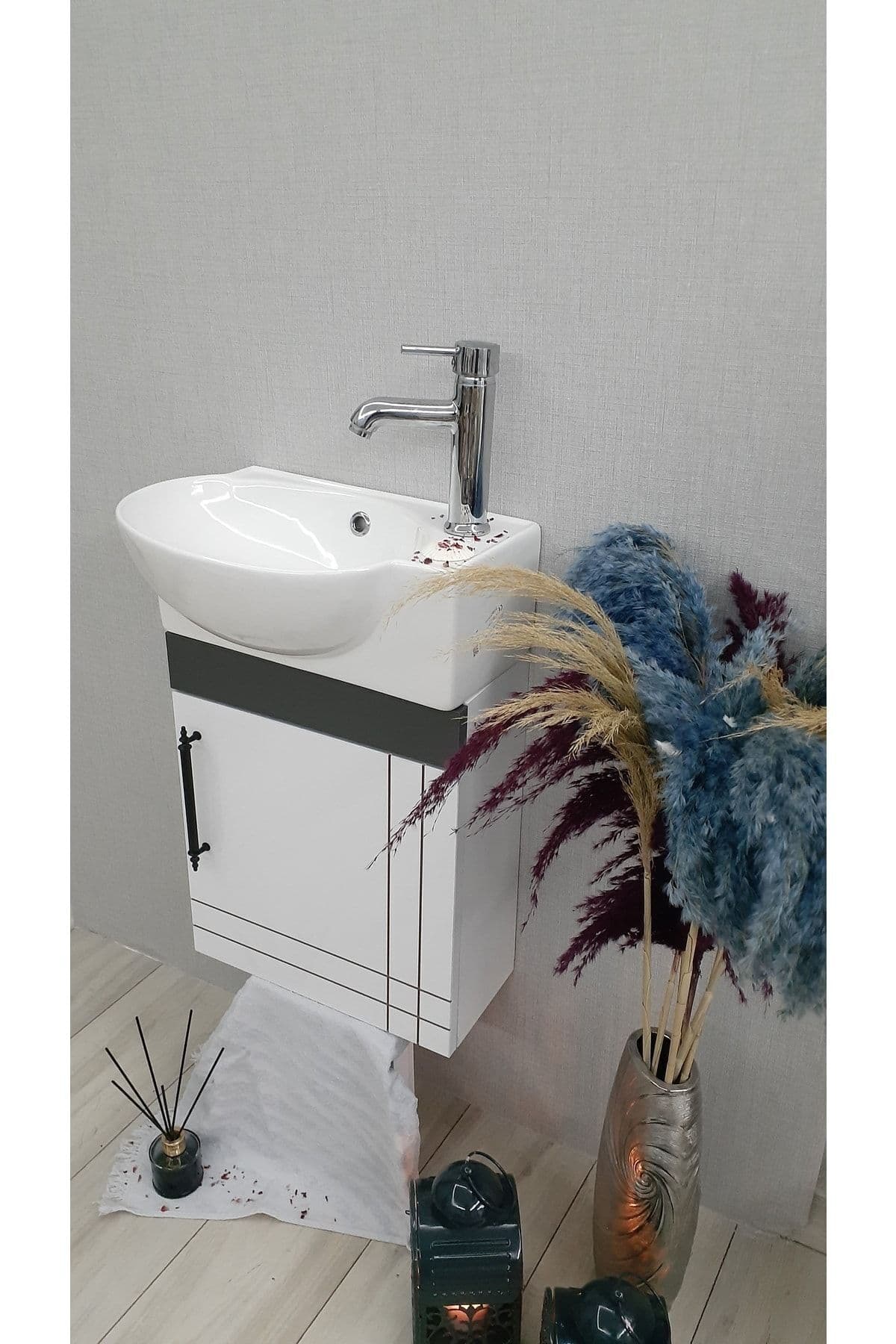TURKUAZ Turkuaz Banyo Ve Tuvalet Mini Köşe Lavabo 28*45 Cm (banyo Dolabı Dahil)