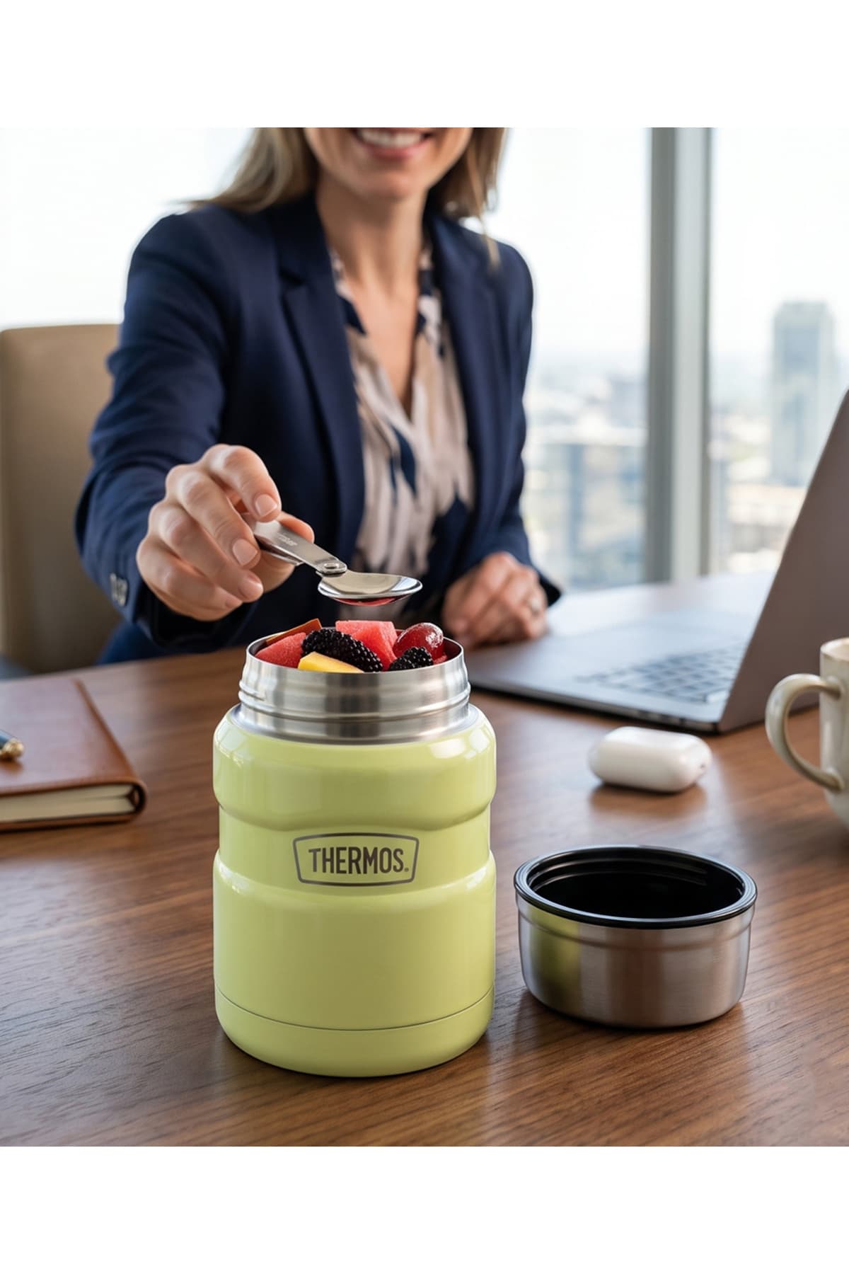 Thermos Paslanmaz Çelik Sıcak Soğuk Yalıtımlı 0,47 Litre Kaşıklı Yemek Termosu Renkli