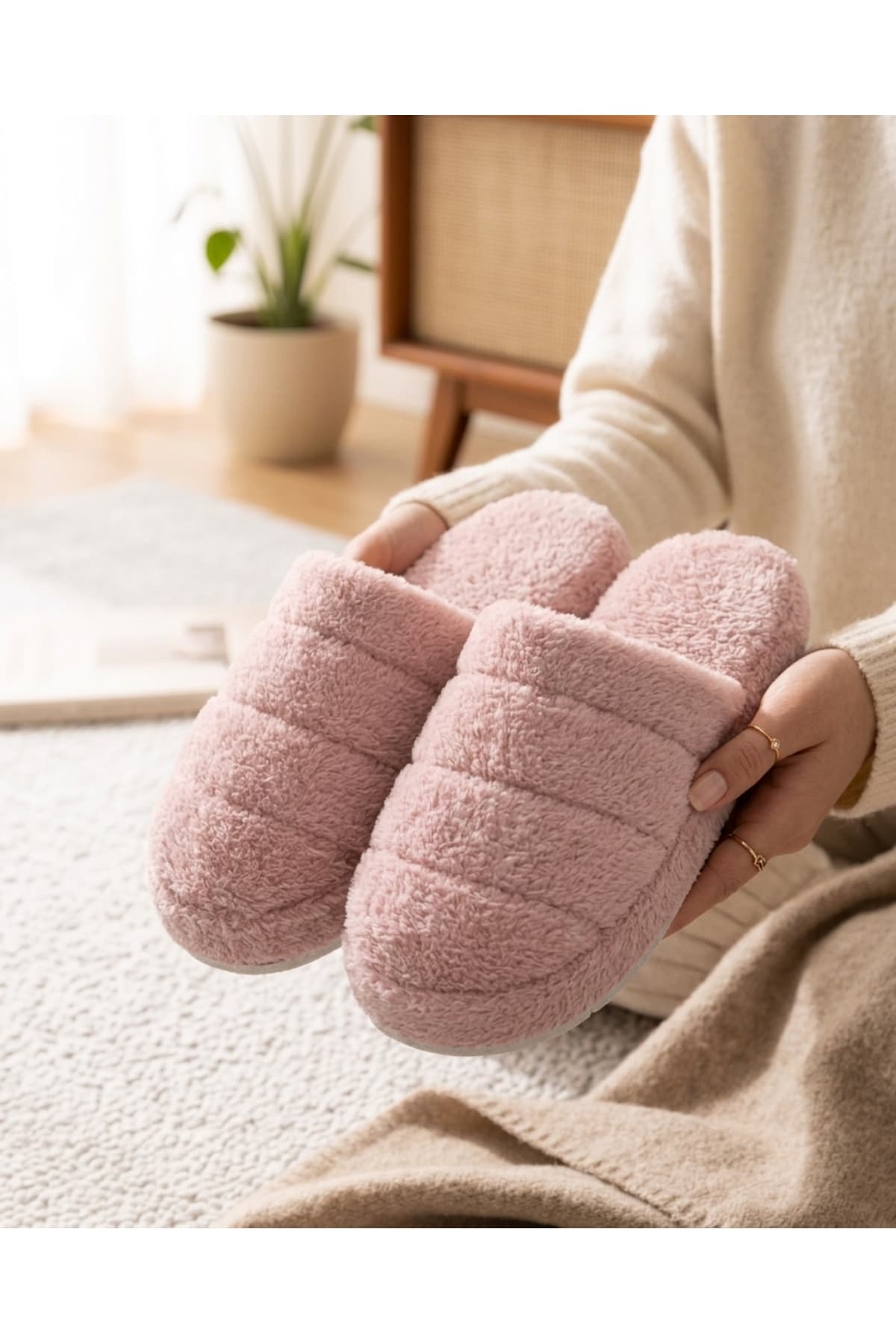 Moda Frato SMT-03 Kapalı Kadın Ev Terliği Kışlık Terlik Ses Yapmayan Taban